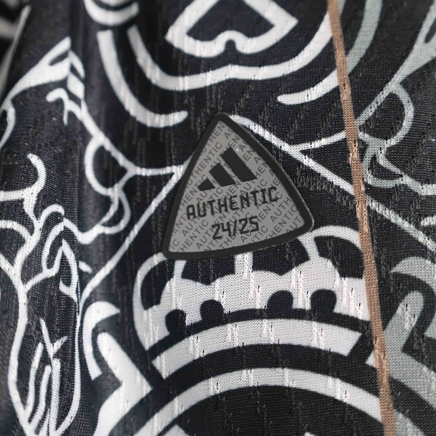 Real Madrid 24/25 Multicolour Black (Player)