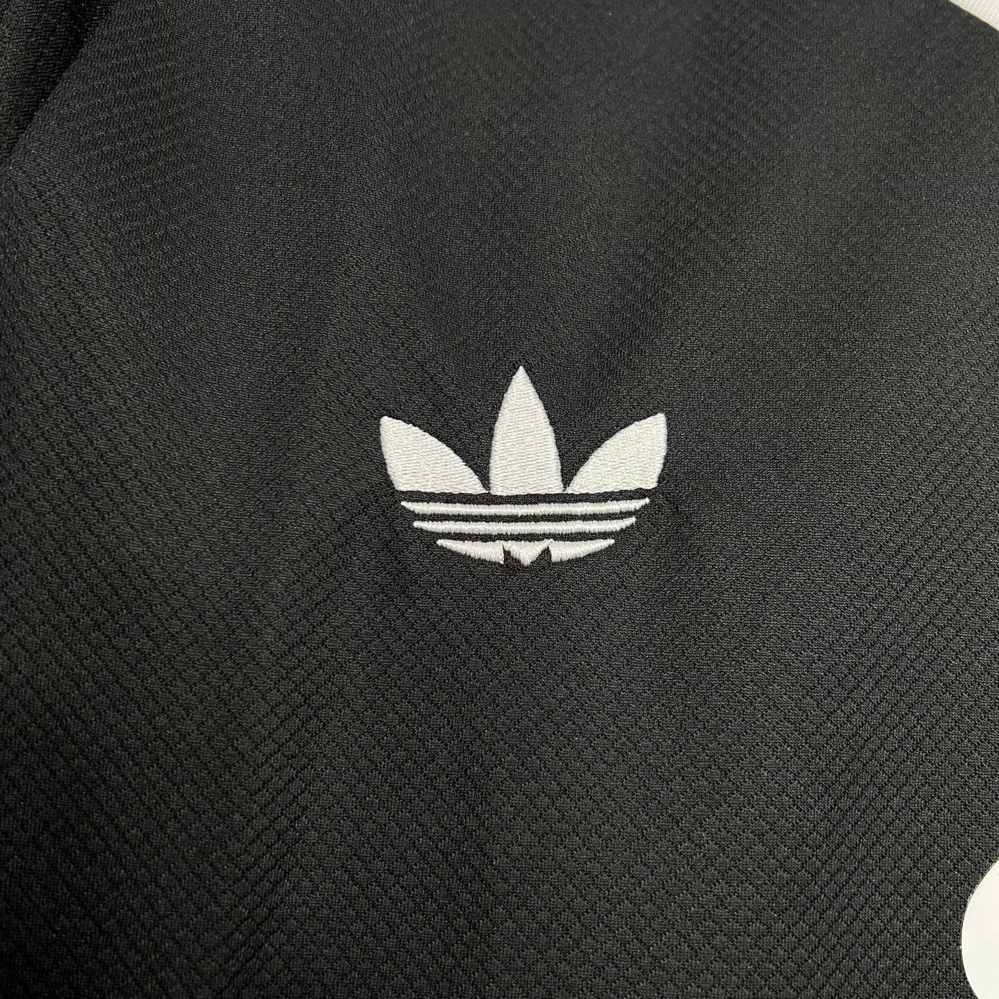 Manchester United 24/25 Goalkeeper Kit (Fan)
