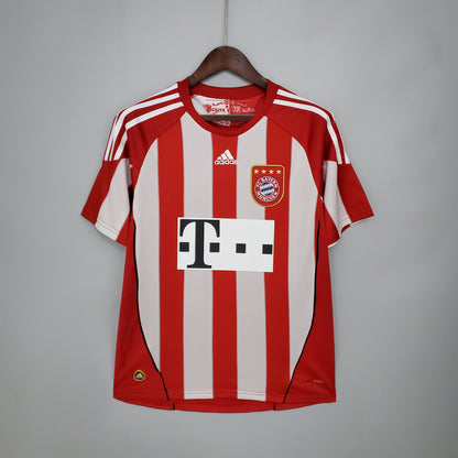 Bayern Munich Retro 10/11 Home (Fan)