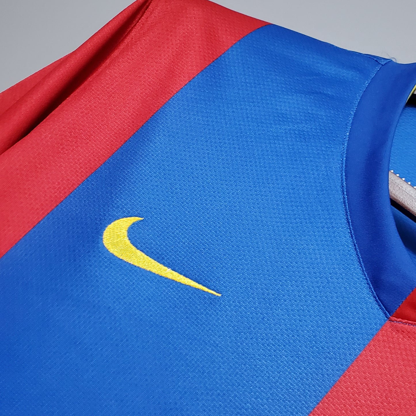 Barcelona Retro 06/07 Home (Fan)
