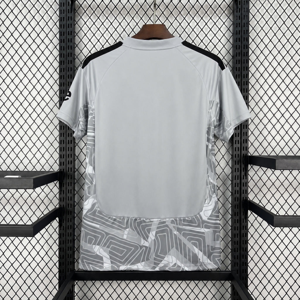 Arsenal 26/27 Goalkeeper Kit (Fan)