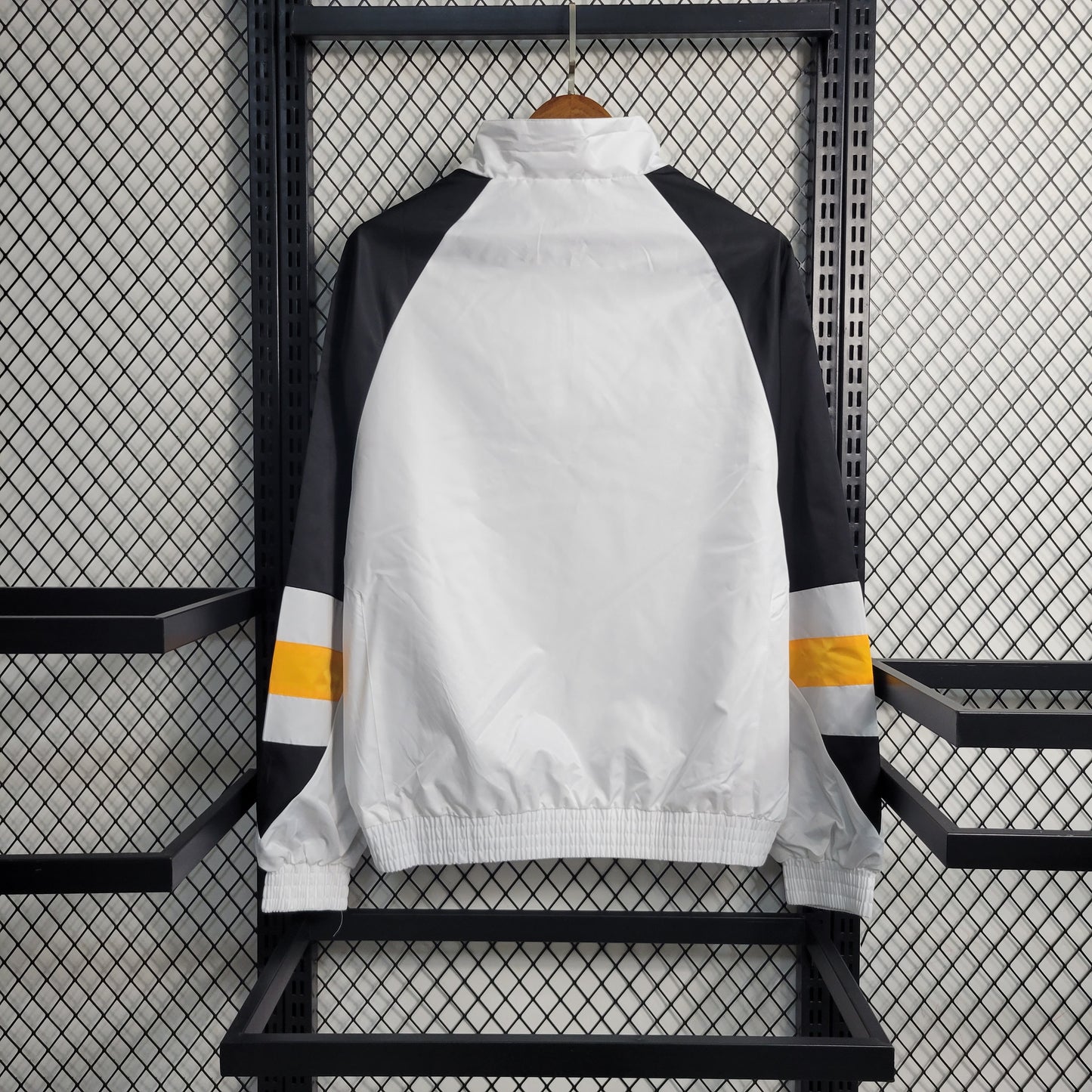 Juventus 23/24 Windbreaker (Fan)