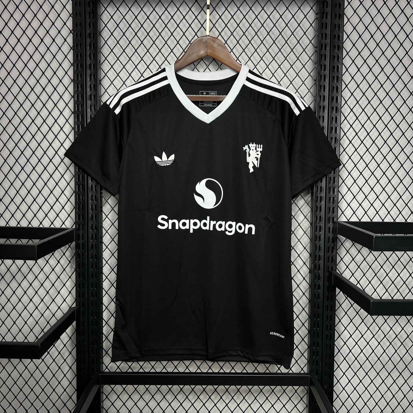 Manchester United 24/25 Goalkeeper Kit (Fan)