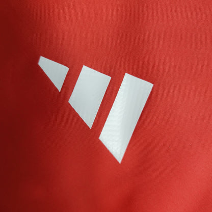 Manchester United 23/24 Windbreaker (Fan)