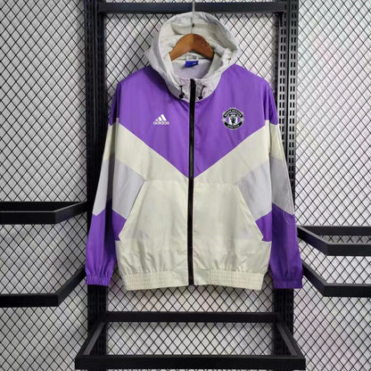 Manchester United 23/24 Windbreaker (Fan)