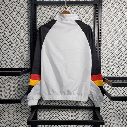 Manchester United 23/24 Windbreaker (Fan)