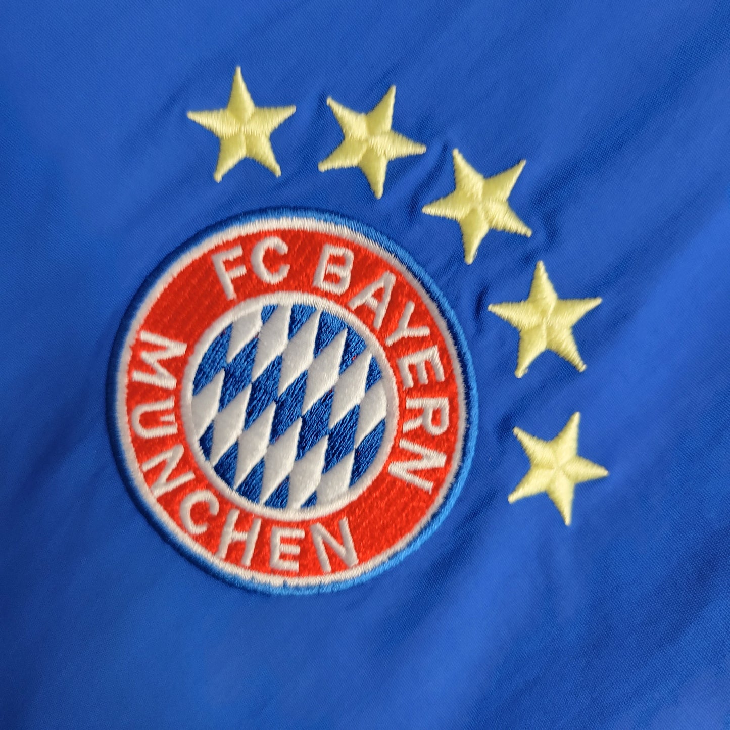 Bayern Munich 23/24 Reversible Windbreaker (Fan)