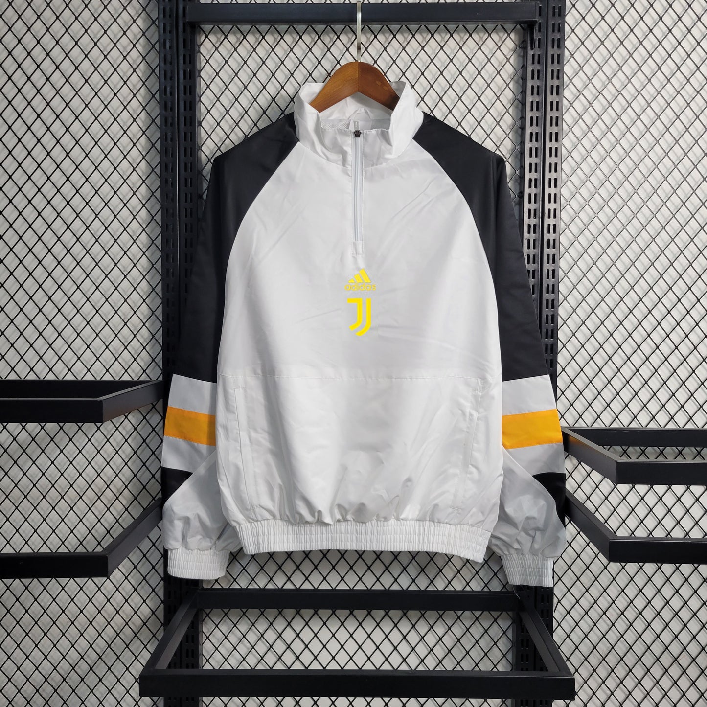 Juventus 23/24 Windbreaker (Fan)