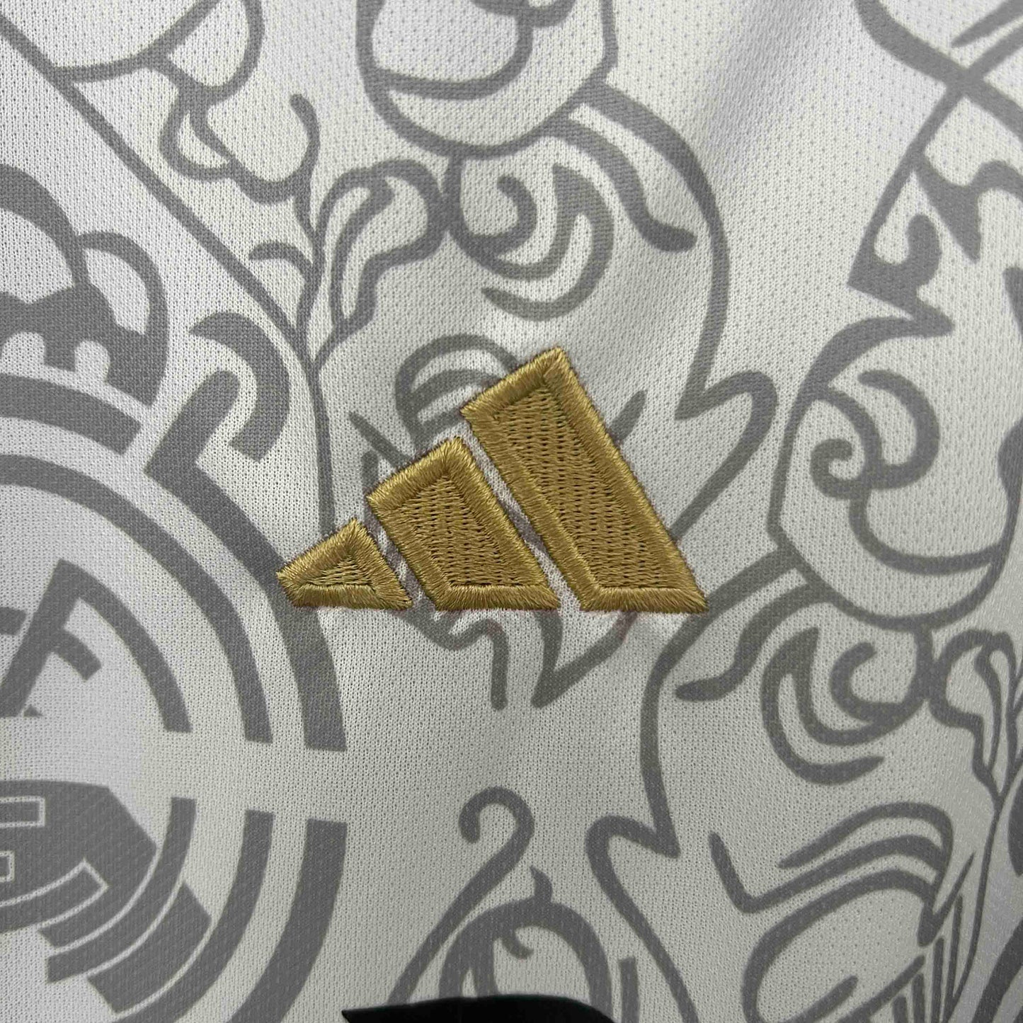 Real Madrid 24/25 Multicolour White (Fan)