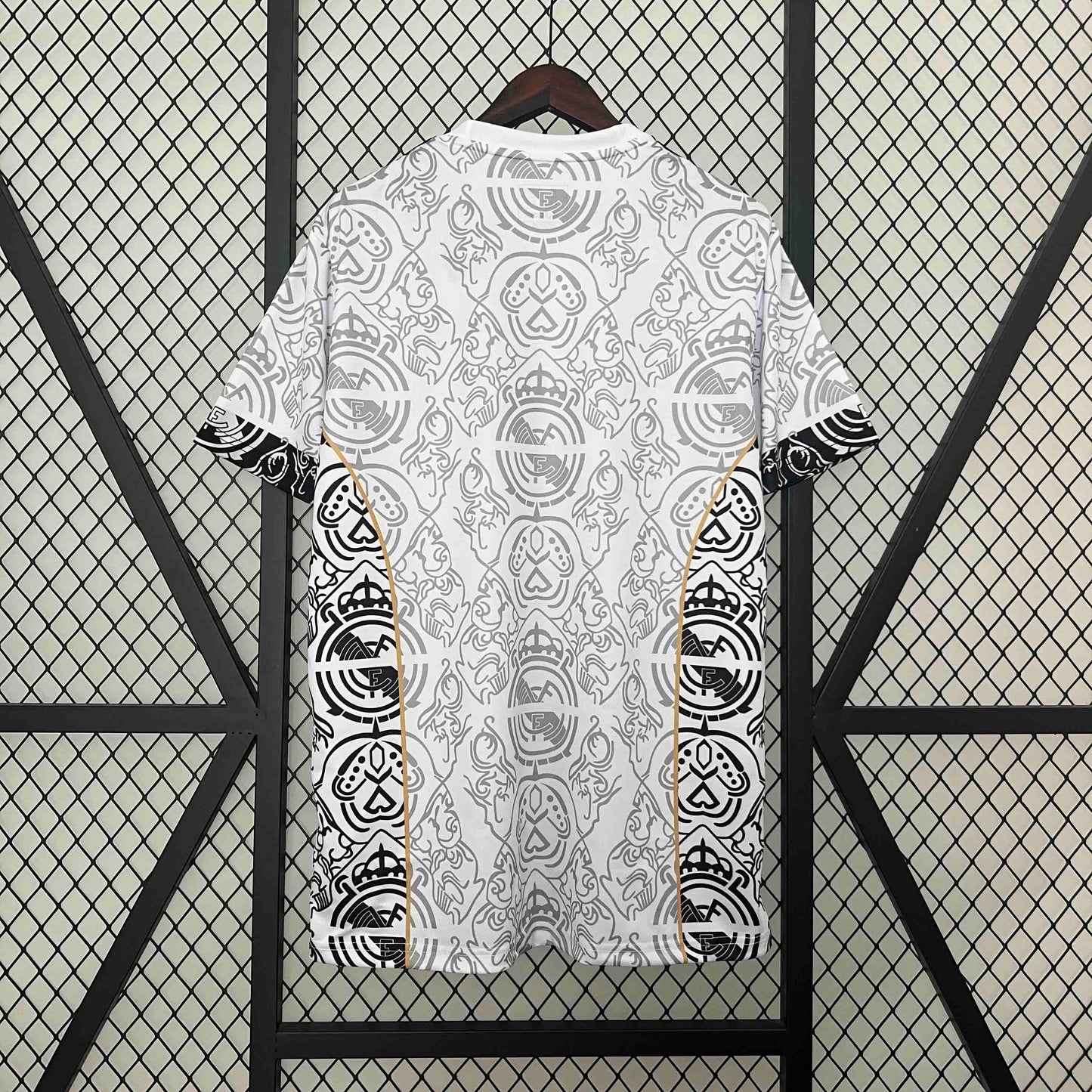 Real Madrid 24/25 Multicolour White (Fan)