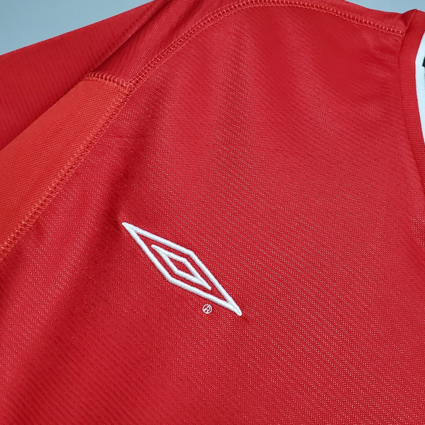 Manchester United Retro 00/01 Home (Fan)