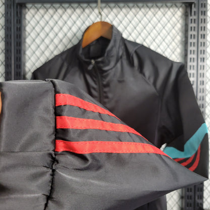 Manchester United 23/24 Windbreaker (Fan)
